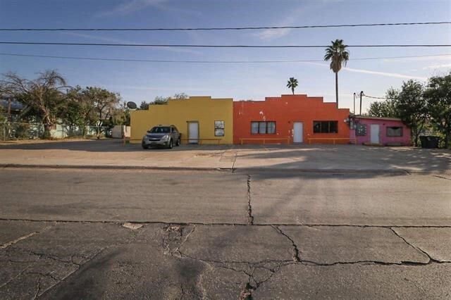 1427 Centeno Ln, Laredo, TX for sale - Building Photo - Image 1 of 1