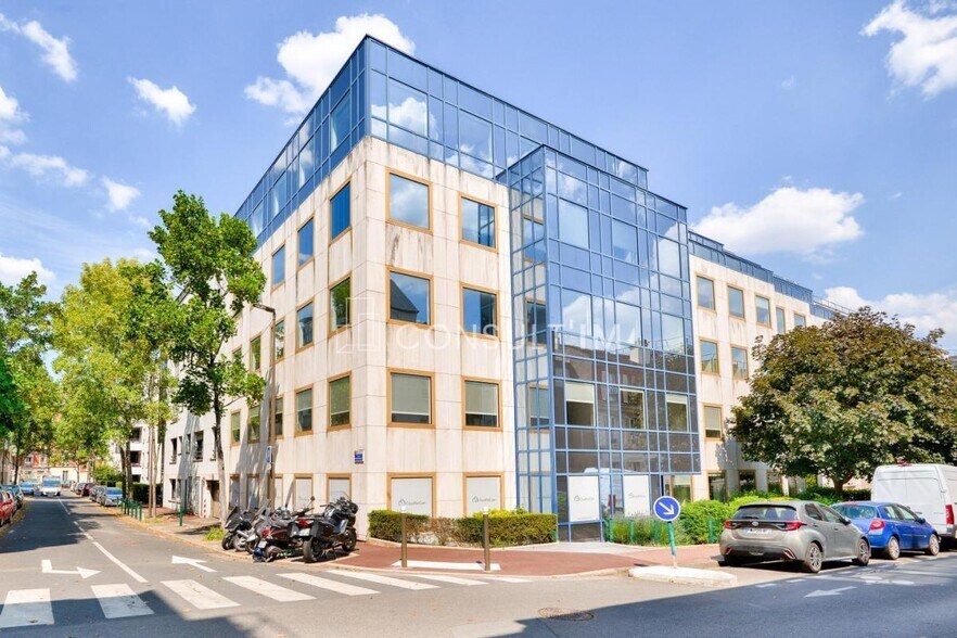 Office in Suresnes to rent - Building Photo - Image 3 of 6