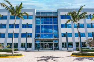 750 Park of Commerce Blvd, Boca Raton, FL for rent Building Photo- Image 1 of 19