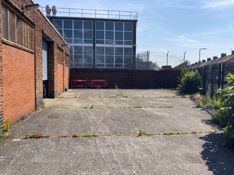 11 Ritchie Ave, Liverpool for sale - Building Photo - Image 2 of 3