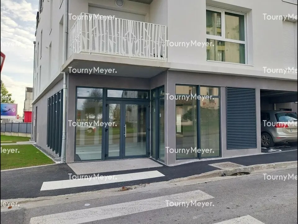 Vente Commerce 211 m² - Photo 1