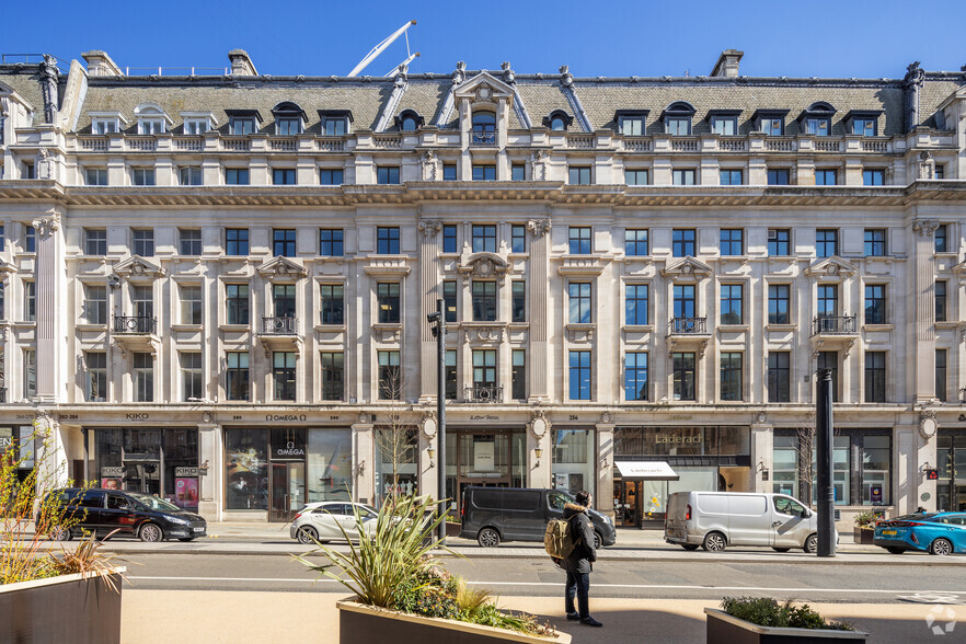 262-264 Regent St, London for rent - Building Photo - Image 1 of 2