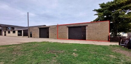 2 Ravensden Rd, Wilden to rent Building Photo- Image 1 of 2