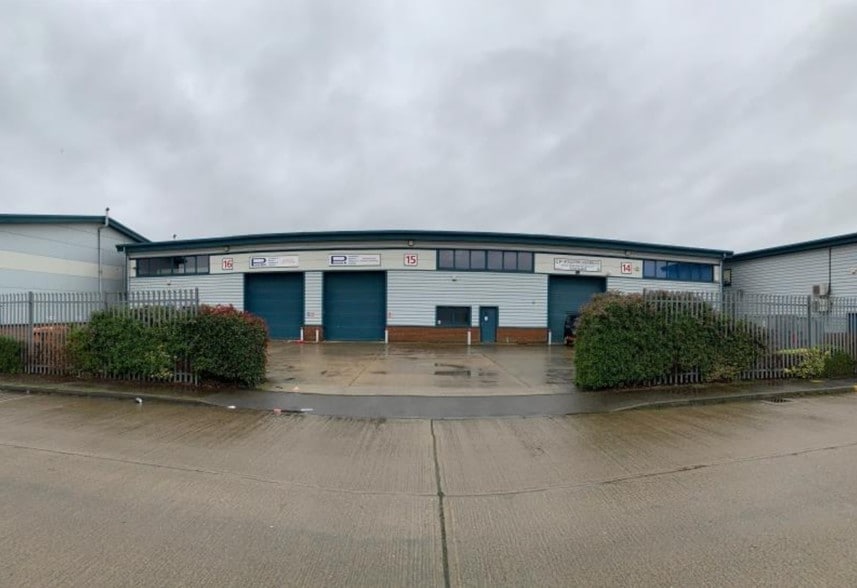 Millhead Way, Rochford for sale - Primary Photo - Image 1 of 1