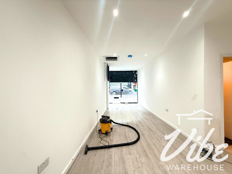 78 Stroud Green Rd, London to rent - Building Photo - Image 3 of 7