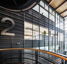 217 Bath Rd, Slough to rent Interior Photo- Image 1 of 9