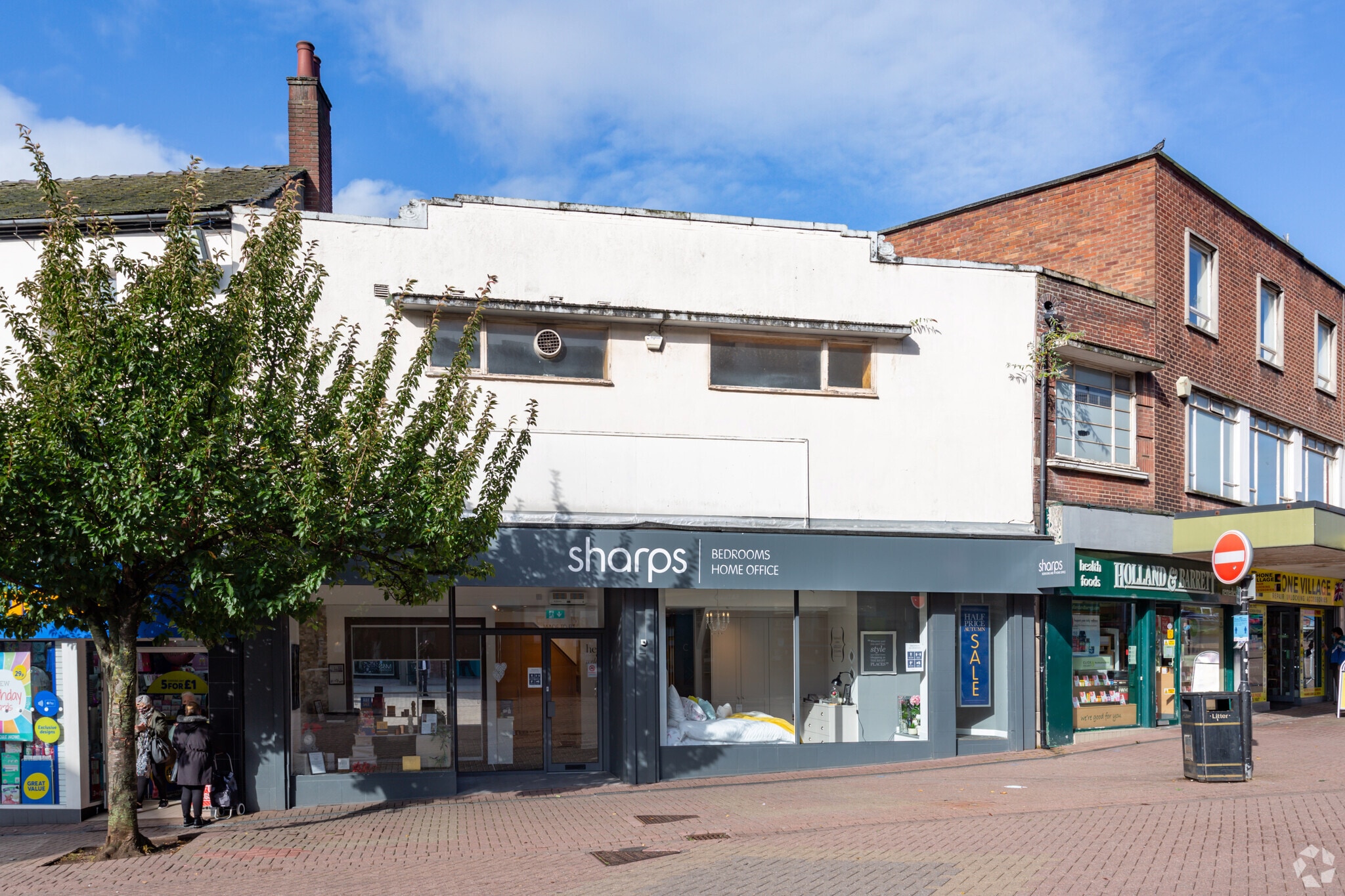10-12 Market Sq, Stoke On Trent for sale Primary Photo- Image 1 of 1