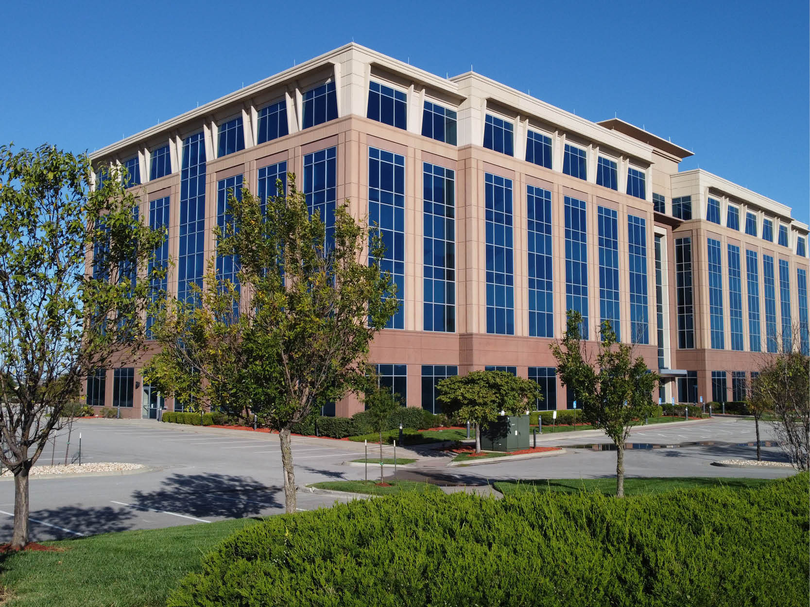 9351-9401 Renner Blvd, Lenexa, KS to rent Building Photo- Image 1 of 34