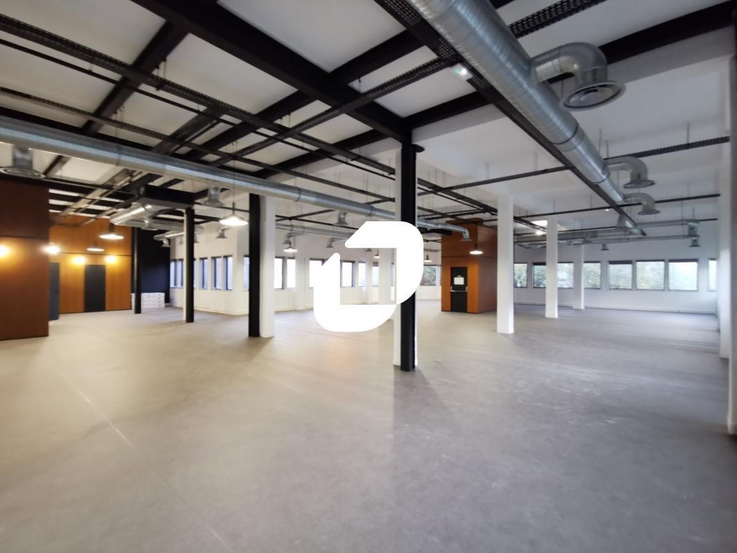 Office in Malakoff for sale Building Photo- Image 1 of 9