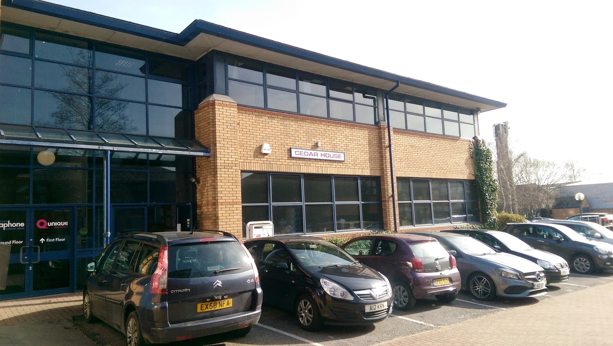 56-58 Peregrine House, Ilford for sale Primary Photo- Image 1 of 1