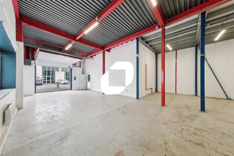 128 Bis Avenue Jean Jaurès, Ivry-sur-Seine to rent - Building Photo - Image 3 of 35