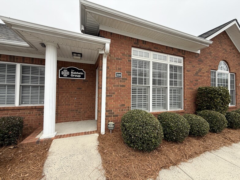 4595 Towne Lake Pky, Woodstock, GA for sale - Building Photo - Image 1 of 26