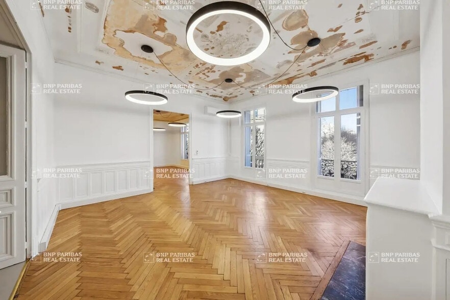 Office in Marseille to rent - Interior Photo - Image 3 of 11