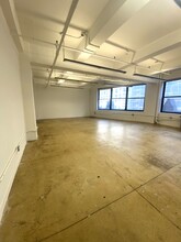 330 W 38th St, New York, NY for rent Interior Photo- Image 2 of 4