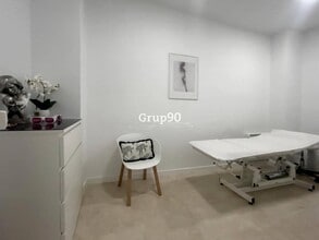 Retail in Lleida, Lérida to rent Interior Photo- Image 1 of 18