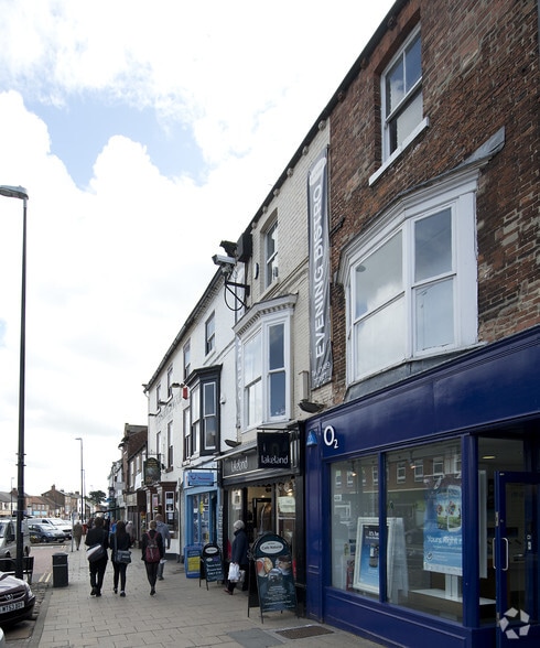 182 High St, Northallerton to rent - Building Photo - Image 3 of 4