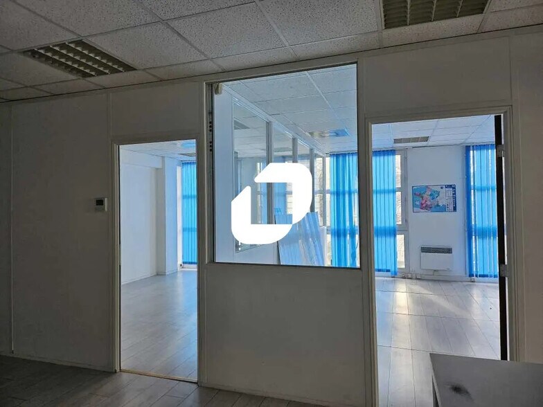 Office in Montpellier to rent - Interior Photo - Image 2 of 13