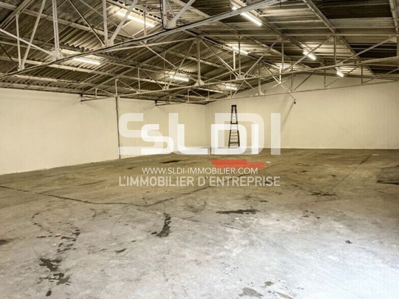 Light Industrial in Villeurbanne to rent - Interior Photo - Image 3 of 8