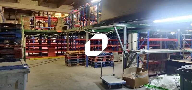 Light Industrial in Bagnolet to rent - Interior Photo - Image 3 of 3