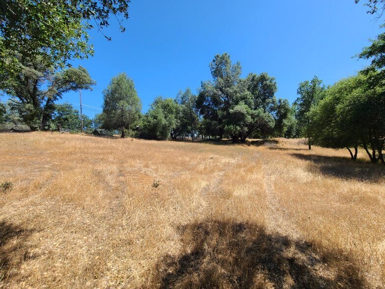 3675 China Garden Dr, Placerville, CA for sale - Primary Photo - Image 1 of 14