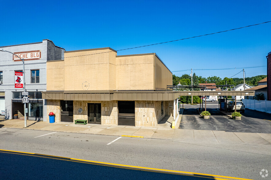 128 W Adams St, Cochranton, PA for sale - Building Photo - Image 1 of 1