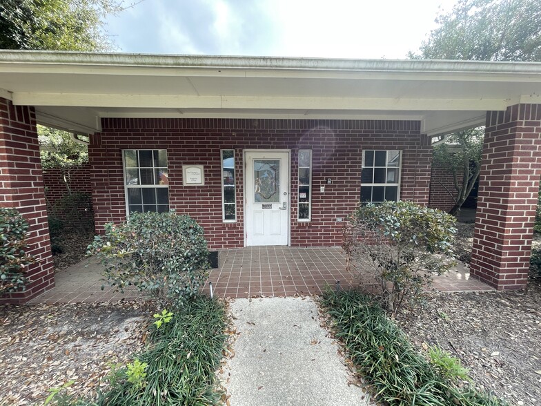 16255 Longenbaugh Dr, Houston, TX for rent - Building Photo - Image 2 of 21