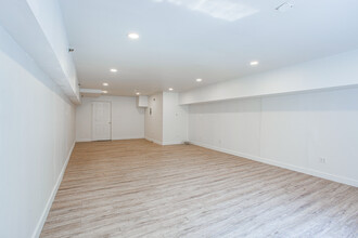 517-529 S 4th St, Philadelphia, PA for rent Interior Photo- Image 2 of 5