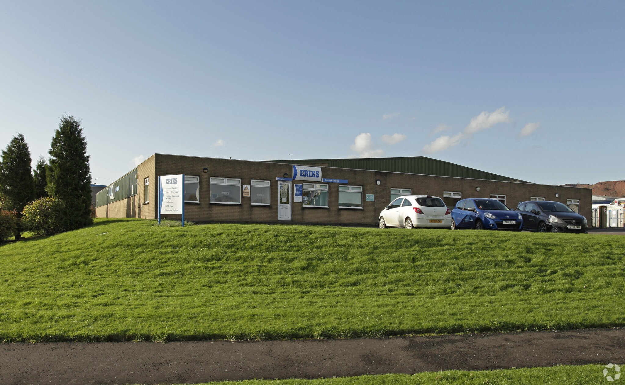 3 Simpson Rd, Broxburn for sale Primary Photo- Image 1 of 1