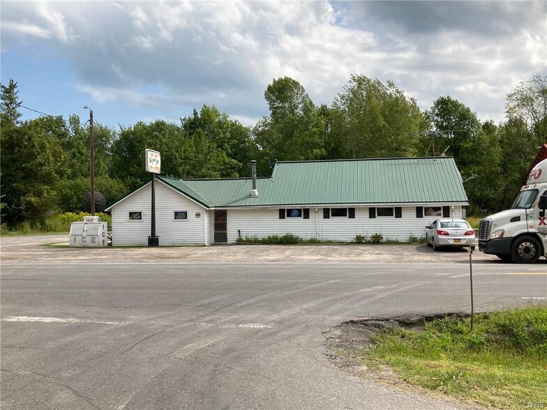 1376 Route 3, Mannsville, NY for sale - Primary Photo - Image 1 of 1