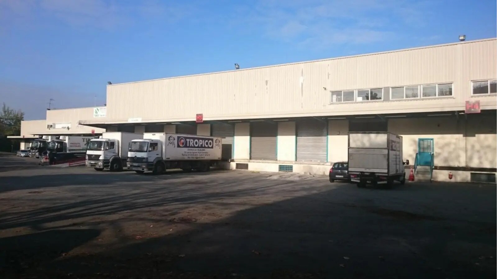 Industrial in Garges-lès-Gonesse to rent Building Photo- Image 1 of 5
