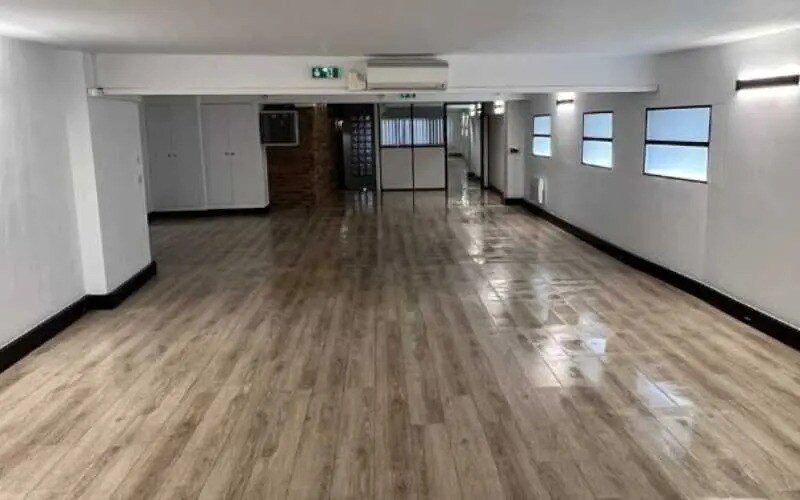 Office in Pantin to rent - Interior Photo - Image 3 of 6