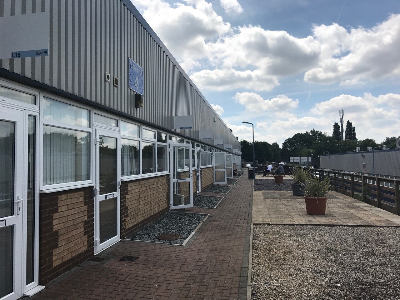 7-9 Barton Rd, Milton Keynes for sale Primary Photo- Image 1 of 1