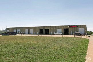 More details for 200 NE 12th St, Moore, OK - Industrial for Rent