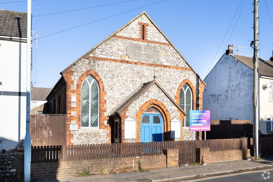 Tarring Rd, Worthing to rent - Building Photo - Image 2 of 2