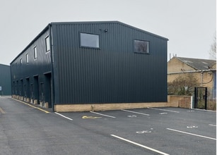 Thorpe Rd, Melton Mowbray to rent Building Photo- Image 2 of 8