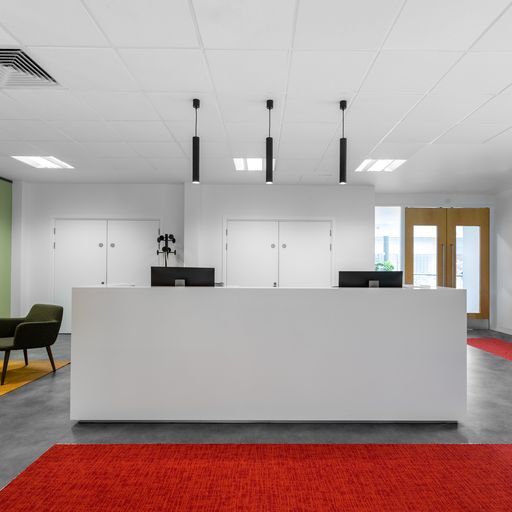 Concorde Rd, Maidenhead to rent Interior Photo- Image 1 of 11