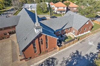 510 E Madison Ave, Berryville, AR for sale Building Photo- Image 1 of 59