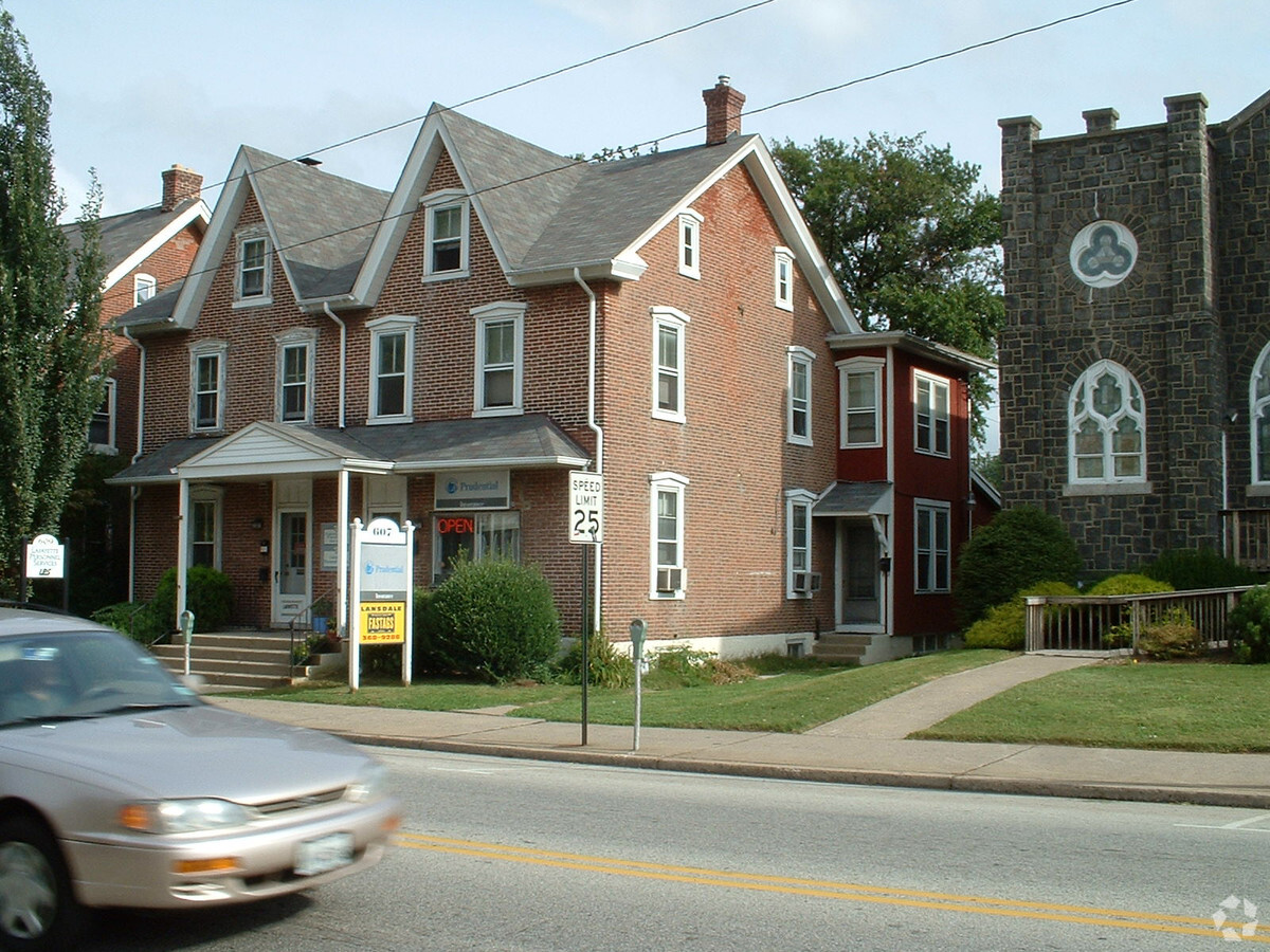 Building Photo