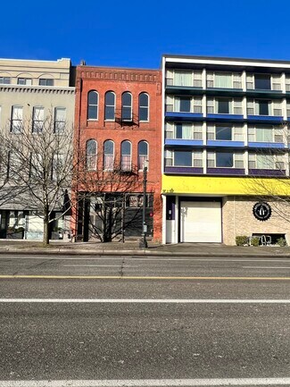 More details for 727 SW Naito Pky, Portland, OR - Retail for Rent