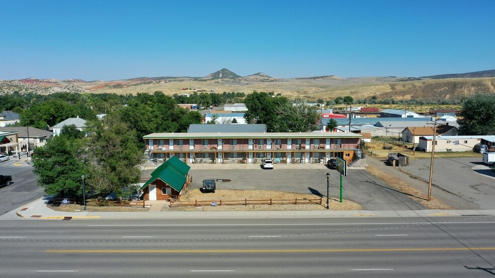 501 S 6th St, Thermopolis, WY for sale - Building Photo - Image 2 of 39