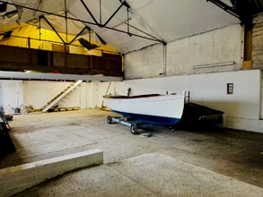 4 West Quay Rd, Poole to rent Interior Photo- Image 1 of 1