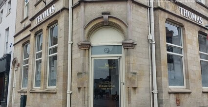 2 High St, Melton Mowbray to rent Building Photo- Image 1 of 1