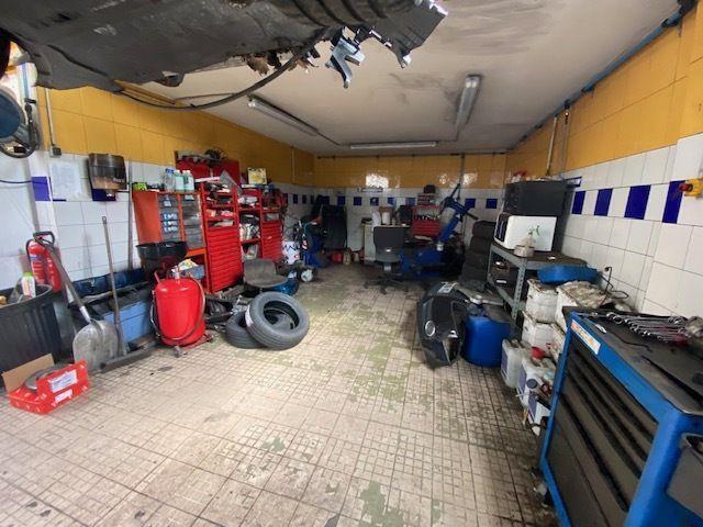 Light Industrial in Montreuil for sale - Building Photo - Image 2 of 10