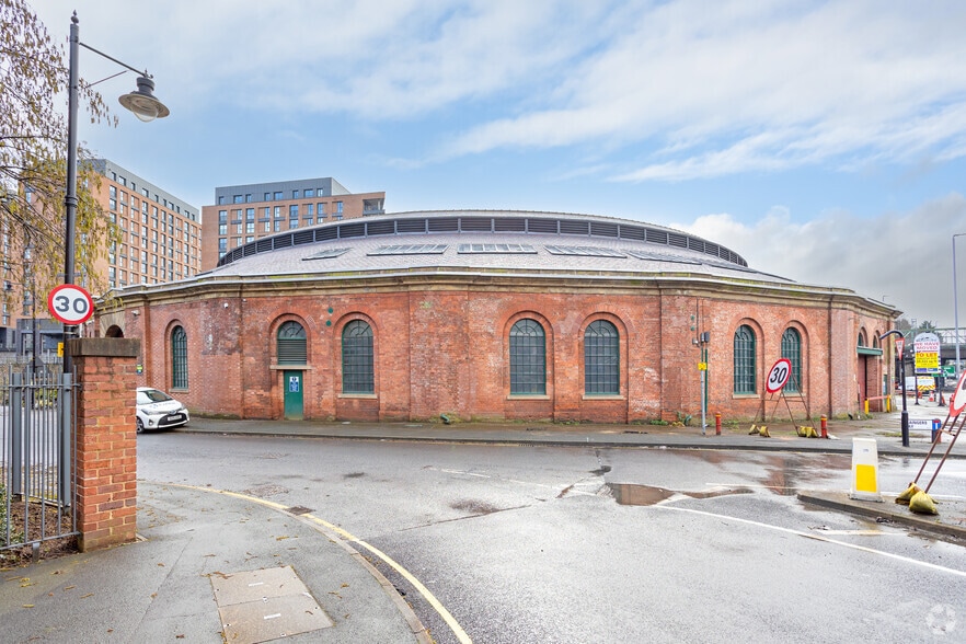 Graingers Way, Leeds for sale - Building Photo - Image 1 of 1