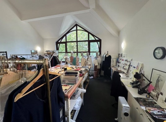 Putney Bridge Rd, London to rent Interior Photo- Image 1 of 1