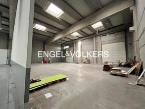 Industrial in Montornès del Vallès, Barcelona to rent Interior Photo- Image 2 of 12