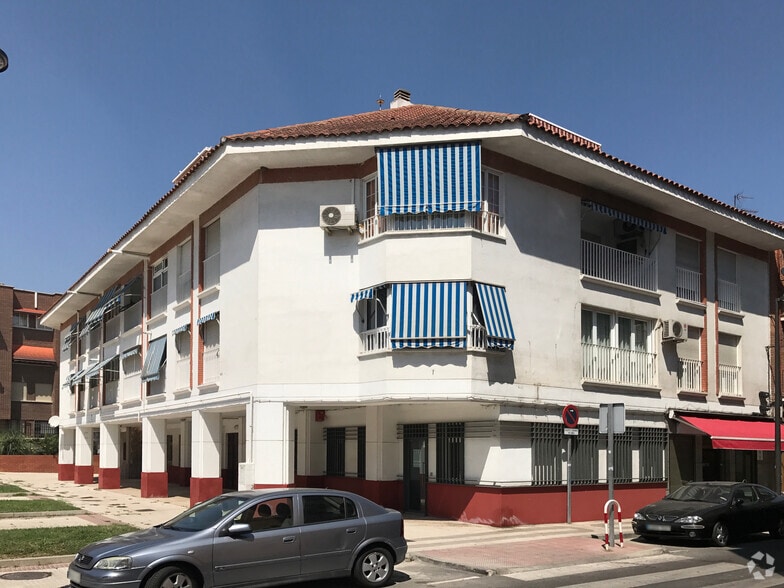 Calle Fuenlabrada, 12, Getafe, Madrid to rent - Primary Photo - Image 1 of 1