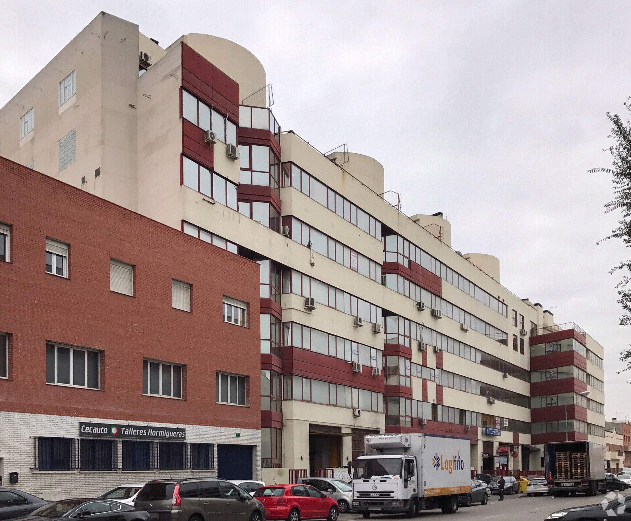 Industrial in Madrid, Madrid to rent Primary Photo- Image 1 of 3