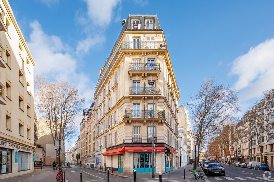 Build-to-Rent in Paris for sale - Primary Photo - Image 1 of 3