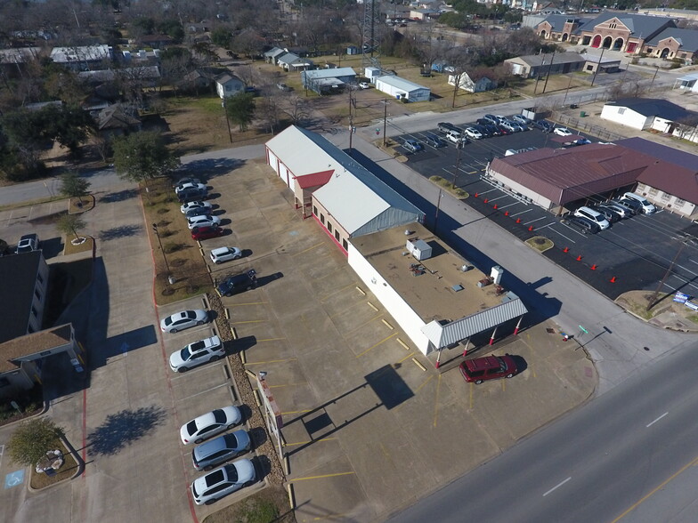 2700 S Texas Ave, Bryan, TX for sale - Building Photo - Image 3 of 17